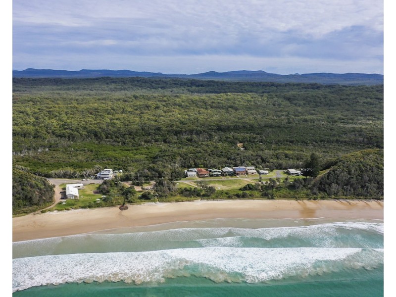 25 Sandon Road, Minnie Water NSW 2462