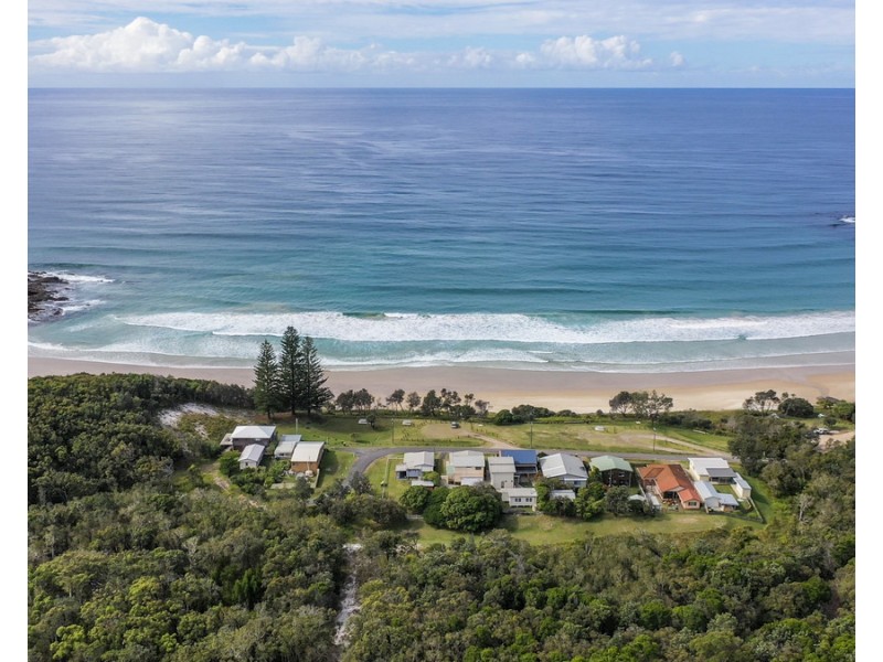 25 Sandon Road, Minnie Water NSW 2462