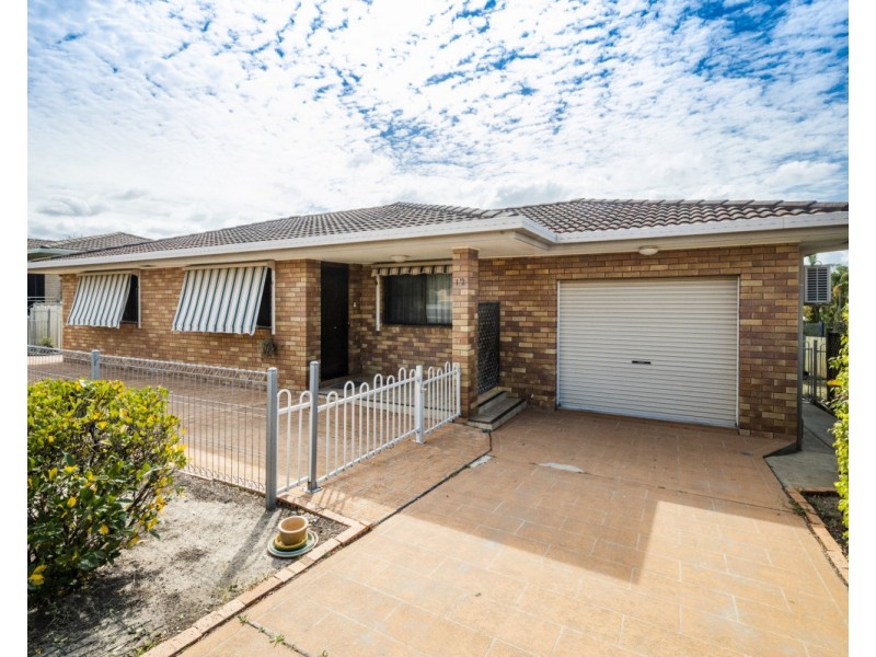 12 Figtree Avenue, Junction Hill NSW 2460