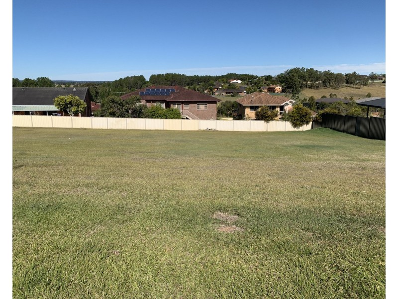 8 Crowther Drive, Junction Hill NSW 2460