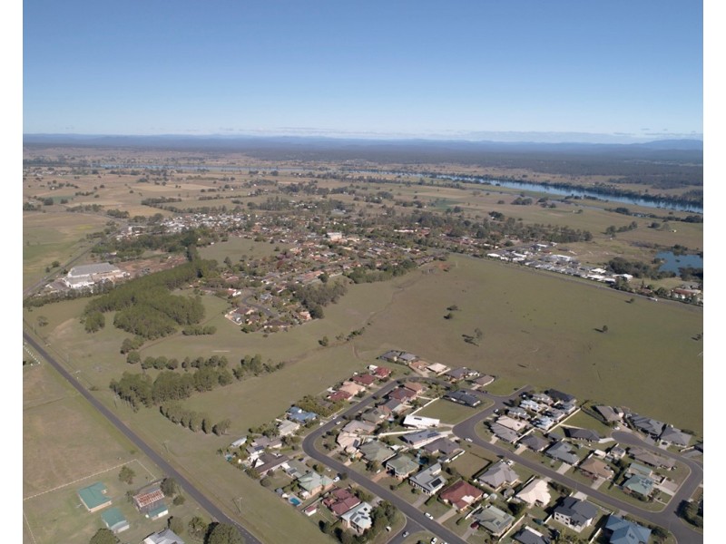 8 Crowther Drive, Junction Hill NSW 2460