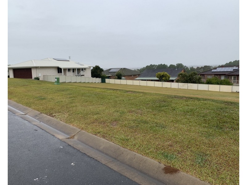 8 Crowther Drive, Junction Hill NSW 2460