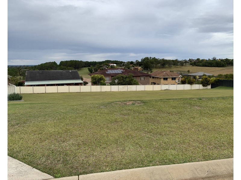 8 Crowther Drive, Junction Hill NSW 2460