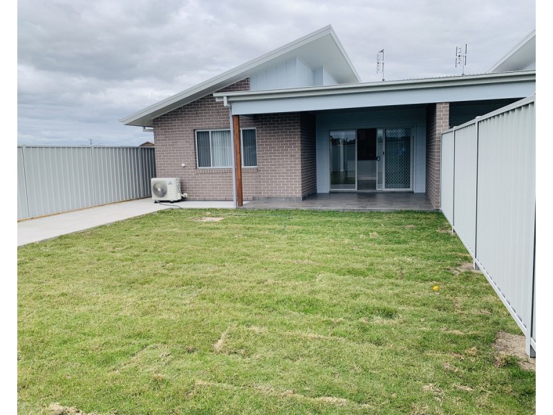 2/9 Clearwater Close, Grafton NSW 2460