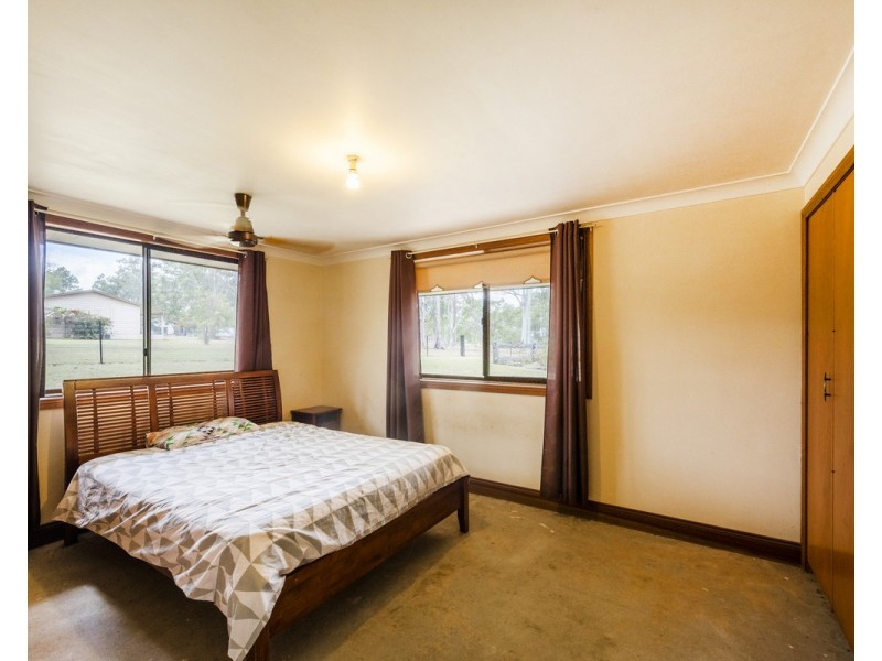 72 Hillview Drive, Waterview Heights NSW 2460