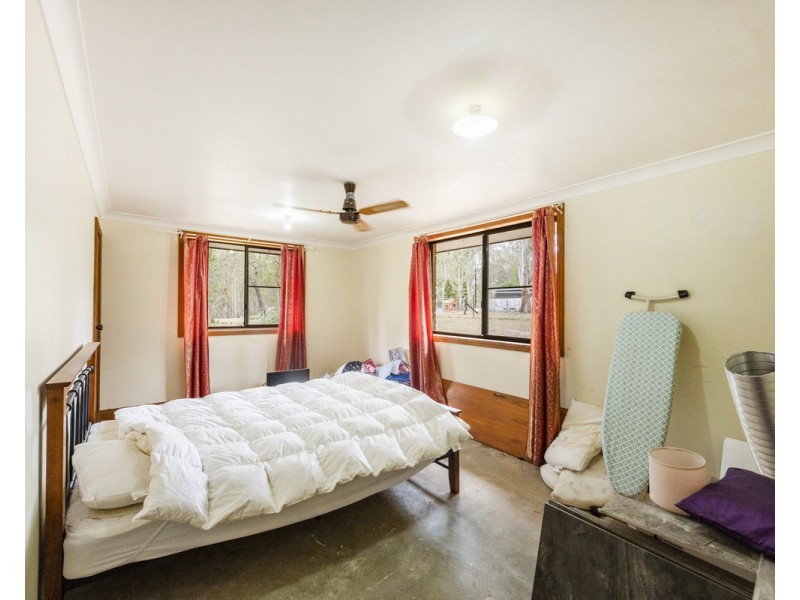 72 Hillview Drive, Waterview Heights NSW 2460