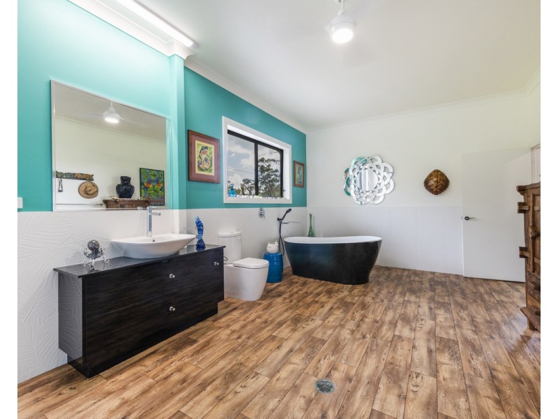 1484 Brooms Head Road, Taloumbi NSW 2463