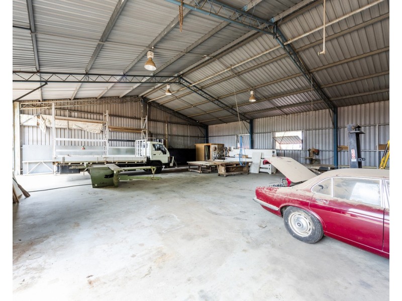 81 Clark Road, Trenayr NSW 2460