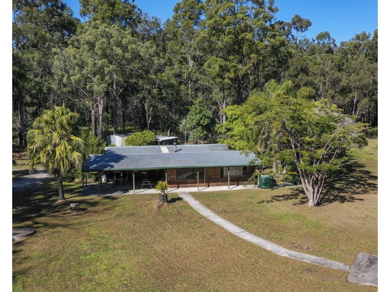 1118 Brooms Head Road, Taloumbi NSW 2463