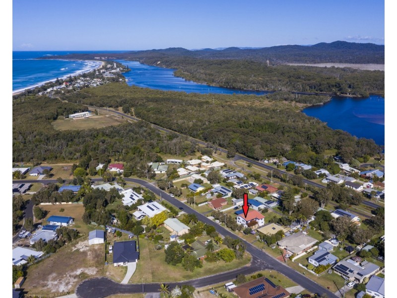 14 Kendall Avenue, Wooli NSW 2462