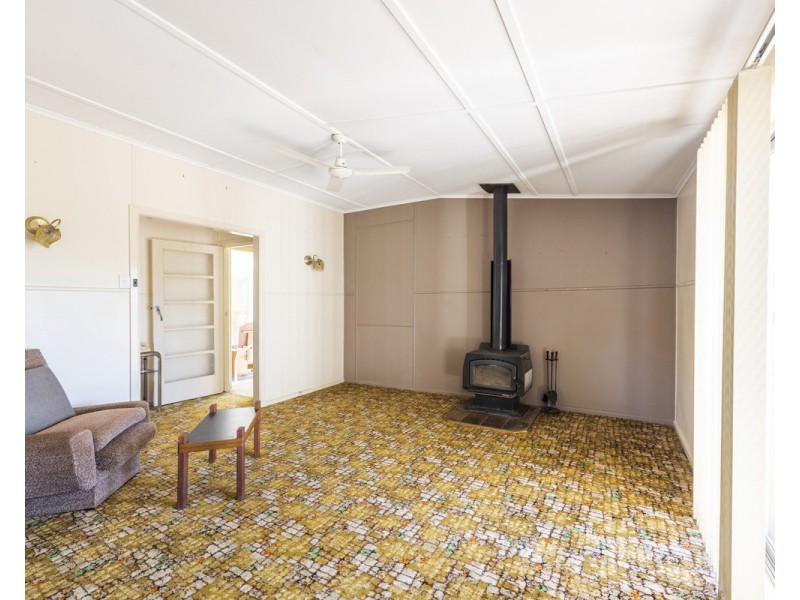 6 Armidale Road, Coutts Crossing NSW 2460