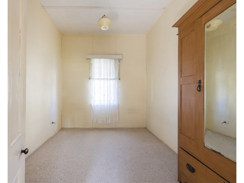 6 Armidale Road, Coutts Crossing NSW 2460