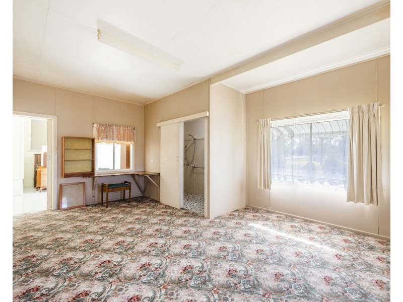 6 Armidale Road, Coutts Crossing NSW 2460