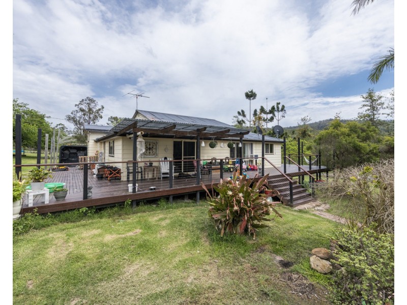 2555 Armidale Road, Blaxlands Creek NSW 2460