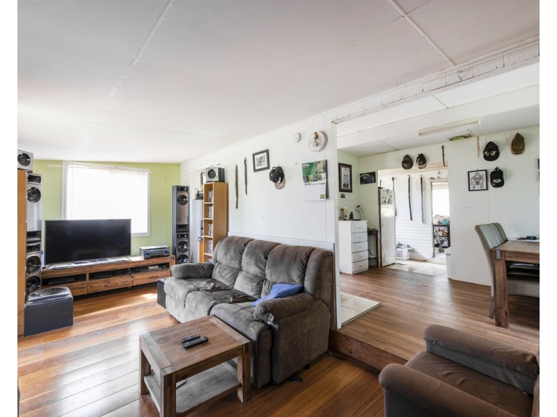 2555 Armidale Road, Blaxlands Creek NSW 2460