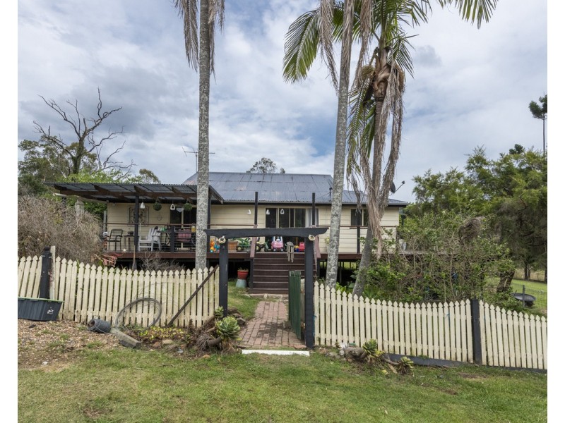 2555 Armidale Road, Blaxlands Creek NSW 2460