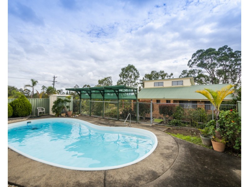 5 Bream Place, Seelands NSW 2460