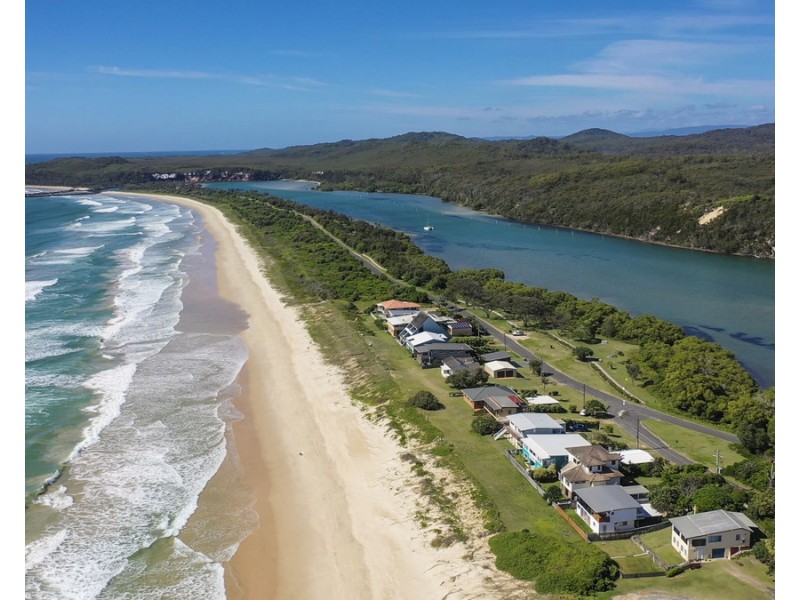 2 South Terrace, Wooli NSW 2462