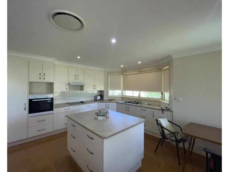 25 Riverside Drive, South Grafton NSW 2460