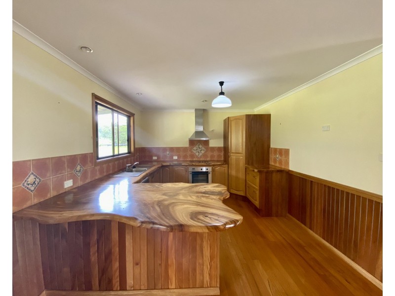 2290 Armidale Road, Blaxlands Creek NSW 2460