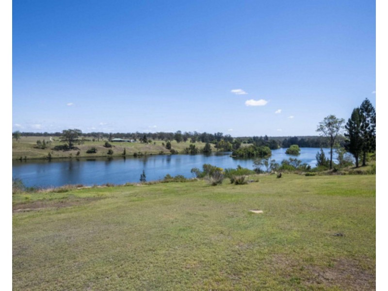 62 Whiting Drive, Seelands NSW 2460