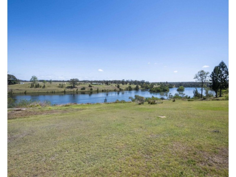 62 Whiting Drive, Seelands NSW 2460