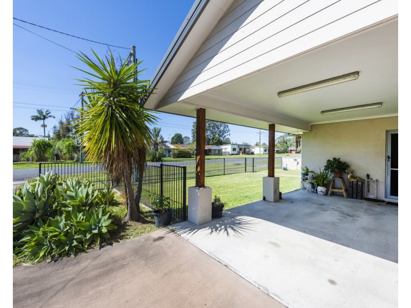 19 Armidale Road, Coutts Crossing NSW 2460