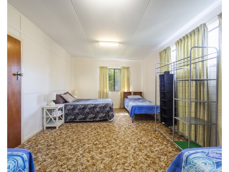 25 Wharf Street, Woolgoolga NSW 2456