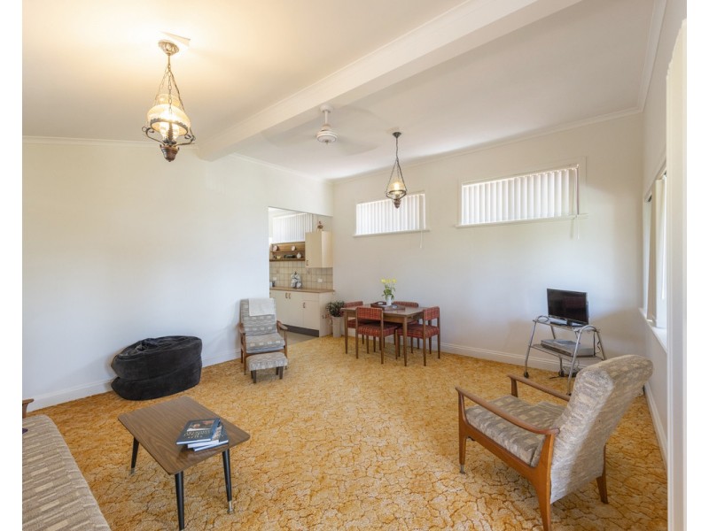 25 Wharf Street, Woolgoolga NSW 2456