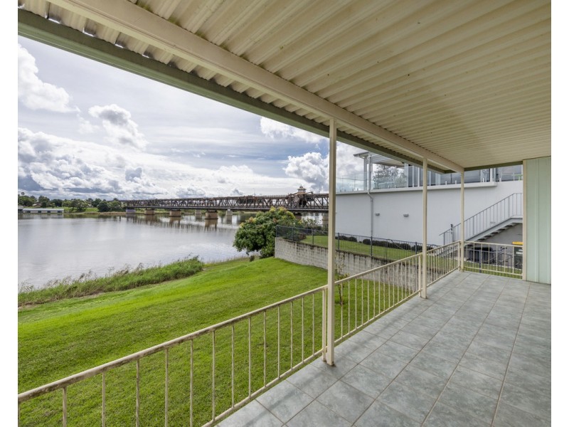7 Riverside Drive, South Grafton NSW 2460