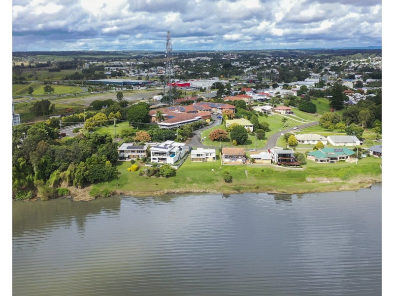 7 Riverside Drive, South Grafton NSW 2460