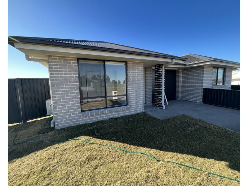 2 Hadfield Close, Koolkhan NSW 2460