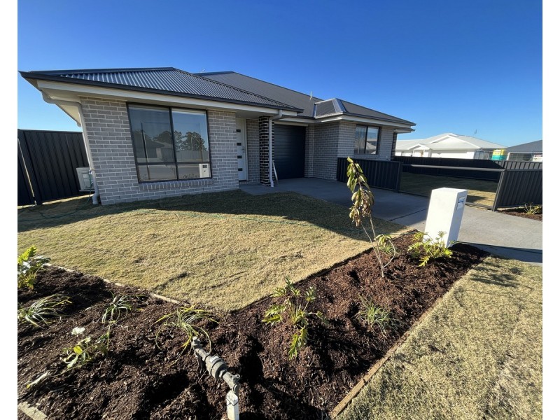 2 Hadfield Close, Koolkhan NSW 2460