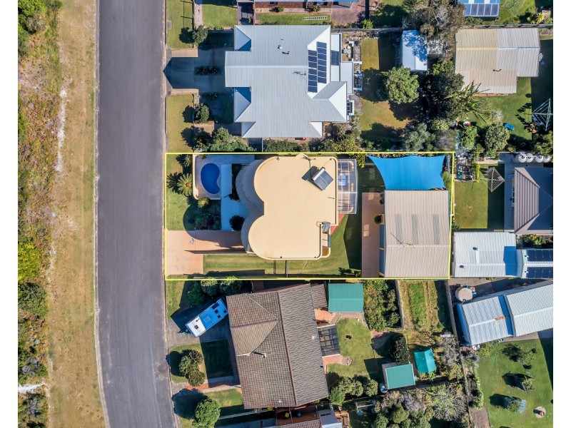 7 Grevillia Parade, Minnie Water NSW 2462