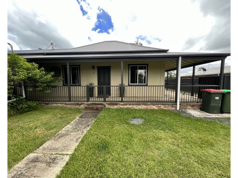 5a Armidale Road, Coutts Crossing NSW 2460
