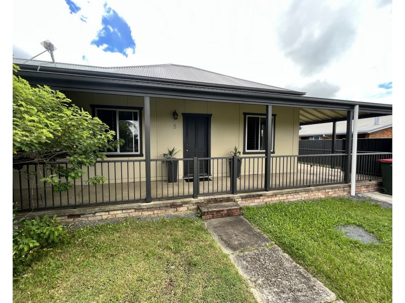 5a Armidale Road, Coutts Crossing NSW 2460