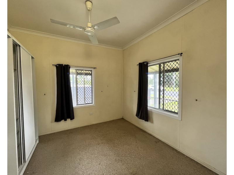 5a Armidale Road, Coutts Crossing NSW 2460