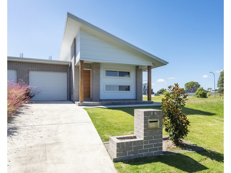 2/9 Clear Water Close, Grafton NSW 2460
