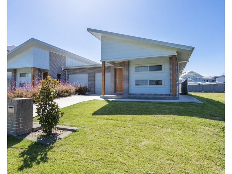 2/9 Clear Water Close, Grafton NSW 2460