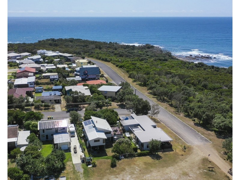 3 Hiawatha Road, Minnie Water NSW 2462