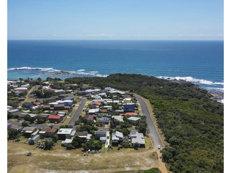 3 Hiawatha Road, Minnie Water NSW 2462