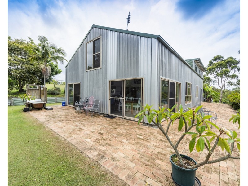 1060 Brooms Head Road, Taloumbi NSW 2463