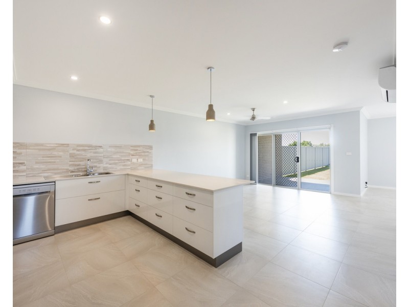 2/9 Clear Water Close, Grafton NSW 2460