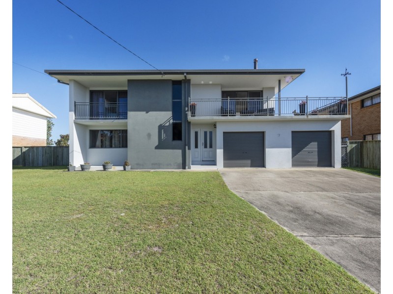 17 Hiawatha Street, Minnie Water NSW 2462