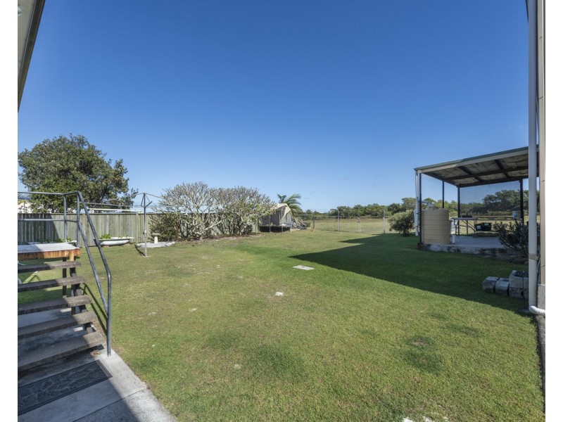 17 Hiawatha Street, Minnie Water NSW 2462