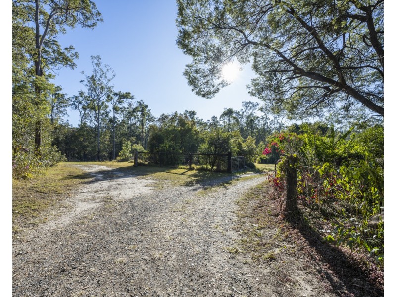 406 Clarence Way, Mountain View NSW 2460