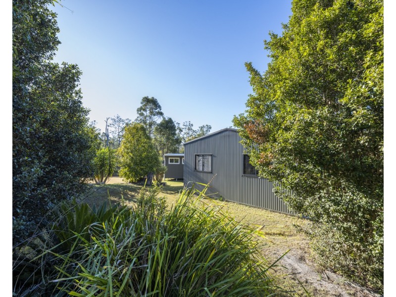 406 Clarence Way, Mountain View NSW 2460