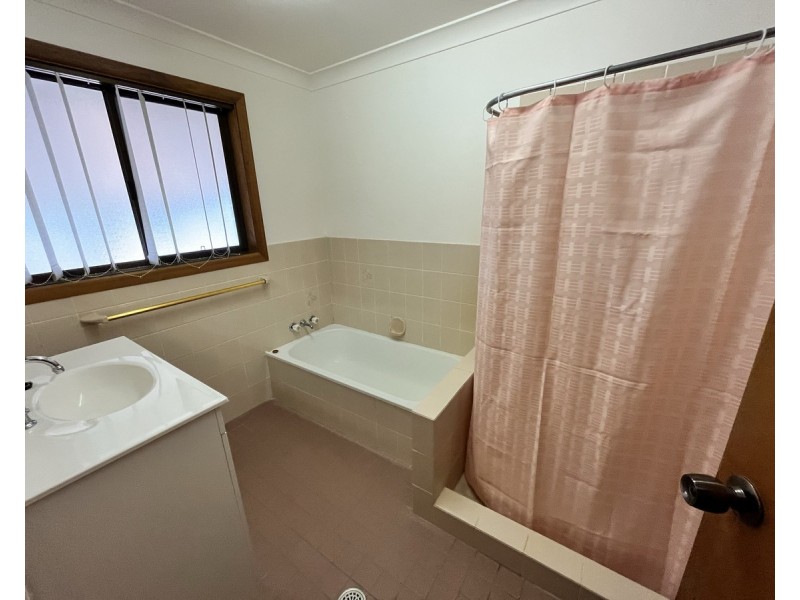 12 Figtree Avenue, Junction Hill NSW 2460