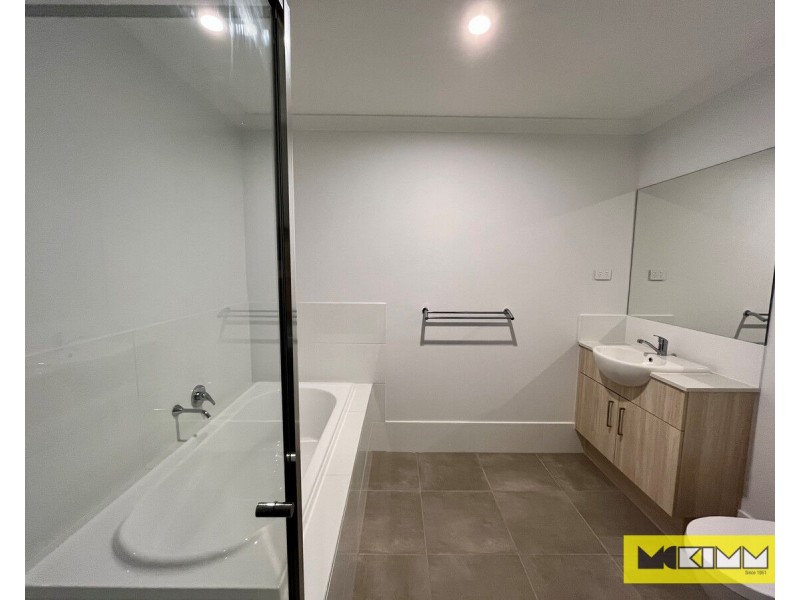 4A Gibraltar Crescent, Koolkhan NSW 2460