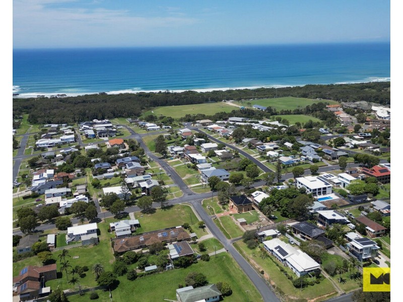 20 Nightingale Street, Woolgoolga NSW 2456